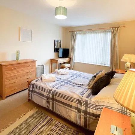 Bolt Hole, Whitehall Landing